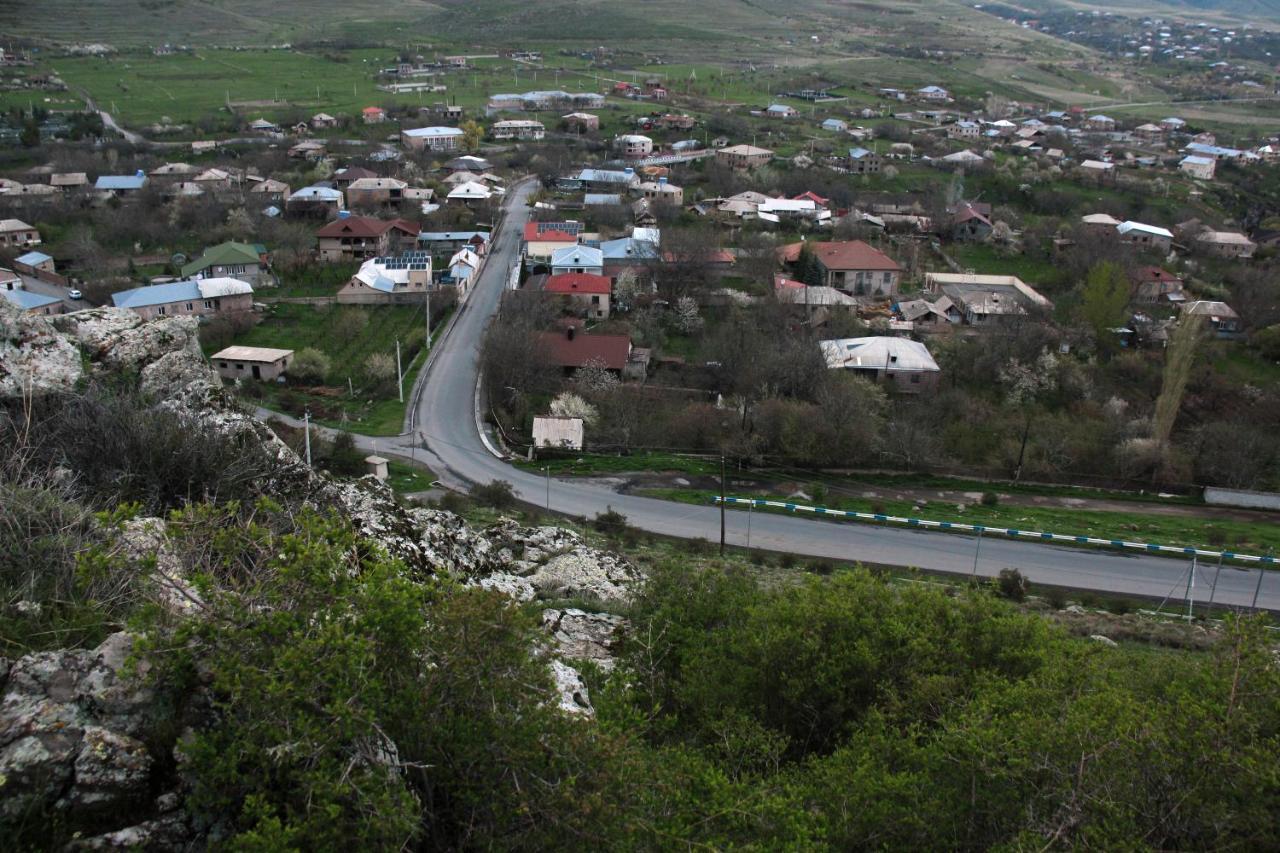 Zove Rural Cottage With Garden Views K'arashamb Екстер'єр фото