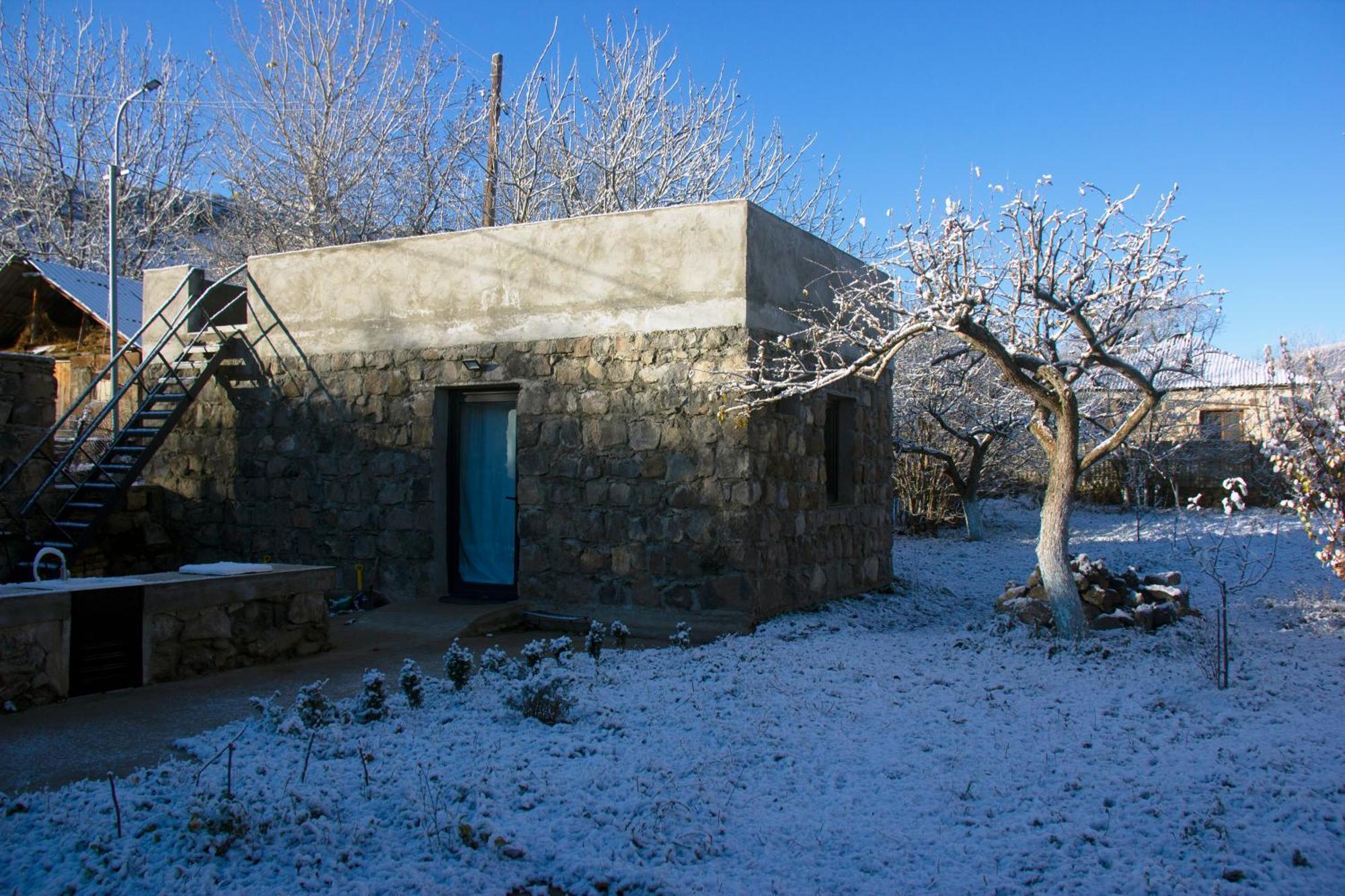 Zove Rural Cottage With Garden Views K'arashamb Екстер'єр фото