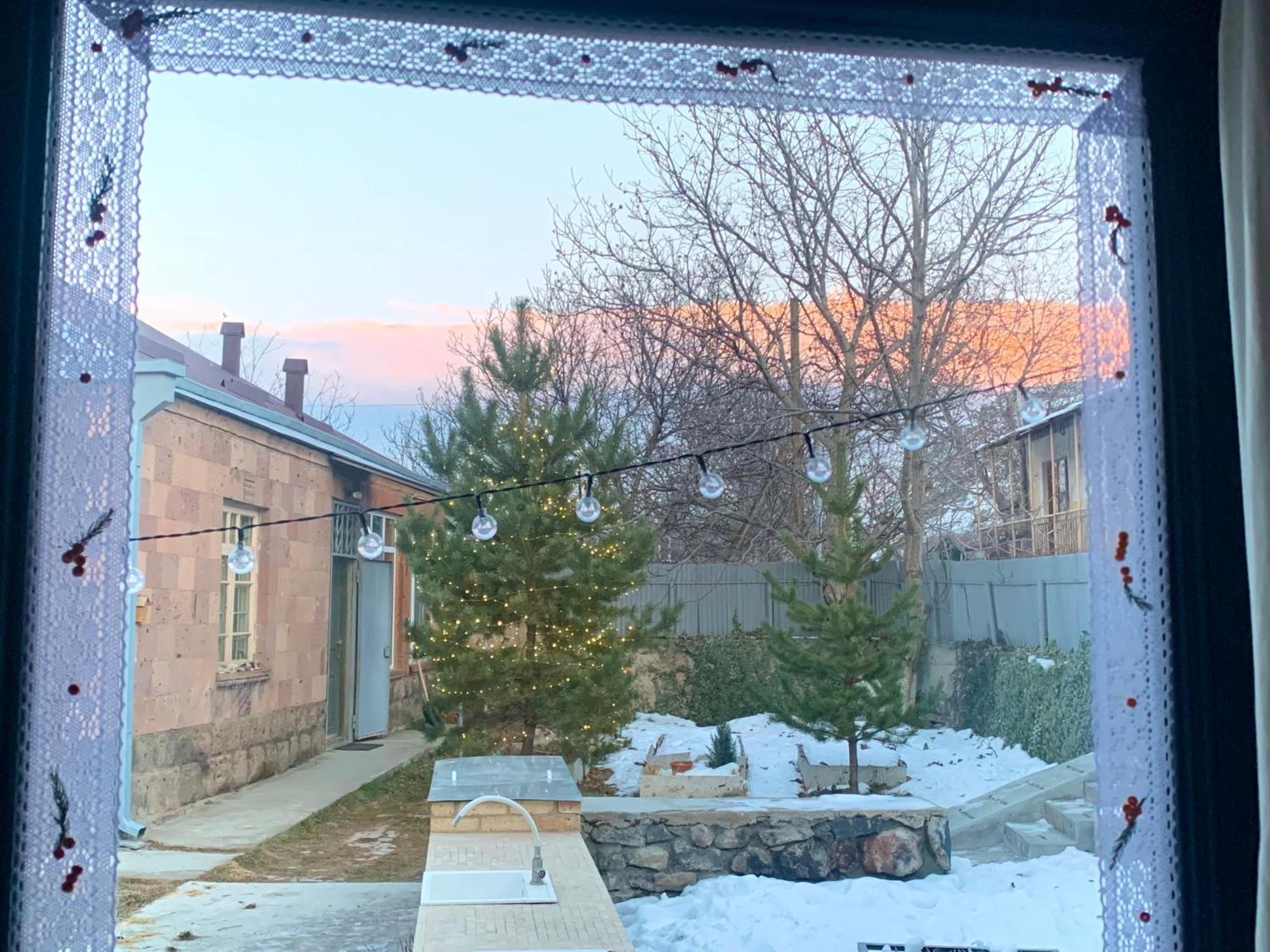 Zove Rural Cottage With Garden Views K'arashamb Екстер'єр фото